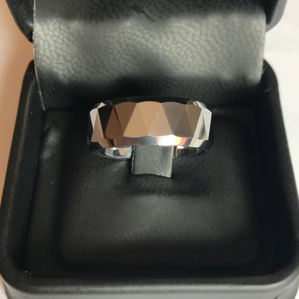 Men’s Tungsten Wedding Band Ring Size 8